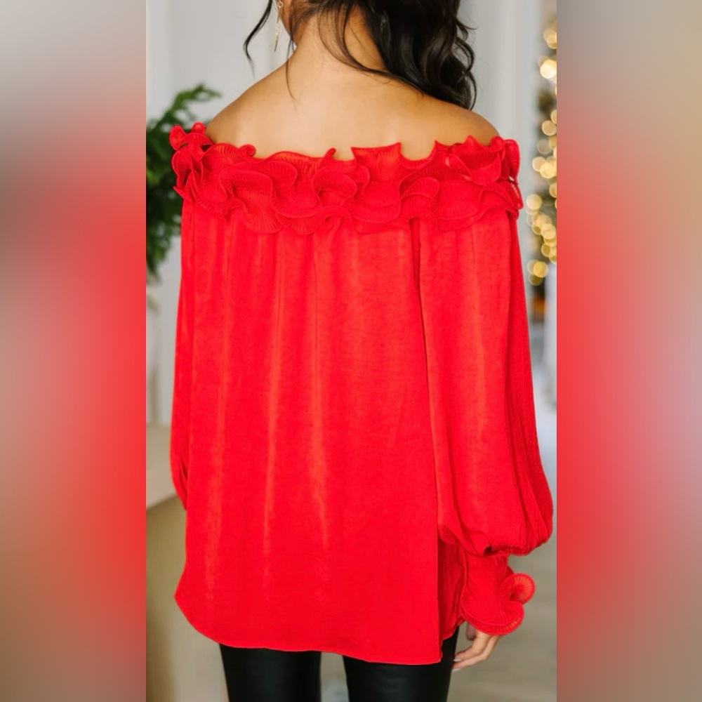 Red Ruffle Off The Shoulder Long Sleeve Blouse | Flowing, Stunning | NWT | Small - Picture 5 of 9